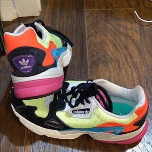 Adidas falcon sneaker